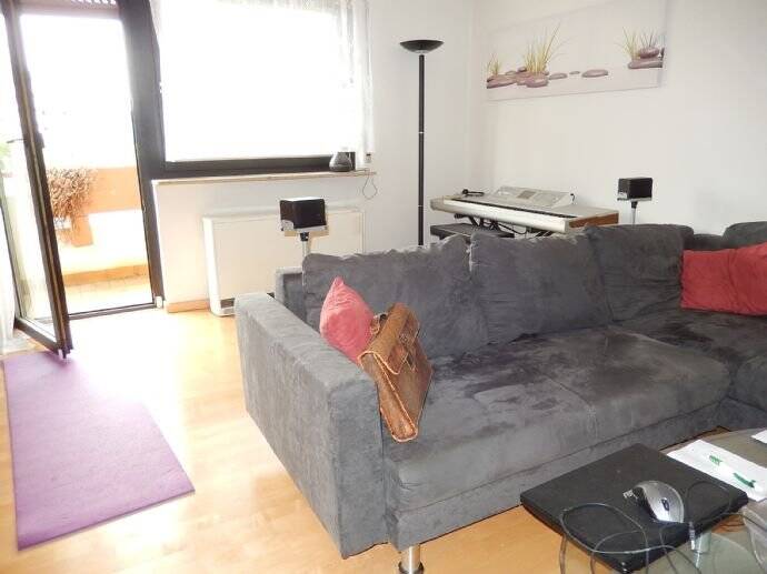 Trier Heiligkreuz 2 Zimmer-Wohnung 60 m² mit Balkon und Küche 2. OG, 54295 Trier