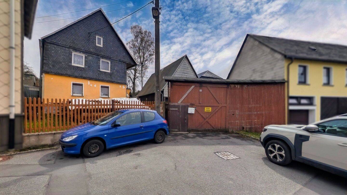 Handwerkertraum mit Scheune und Innenhof: Historisches Fachwerkhaus mit enormem Potenzial in Gefell-Frössen, 7926 Gefell