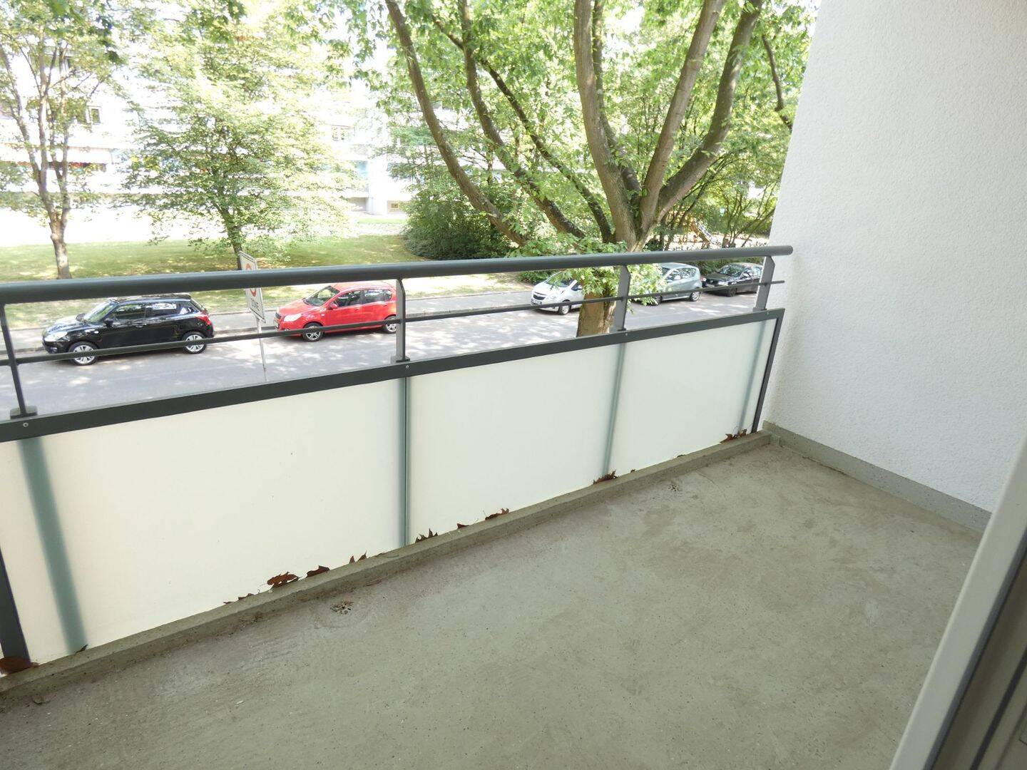 Frisch modernisierte 2-Zimmer Wohnung mit Balkon in Ratingen-West, 40880 Ratingen
