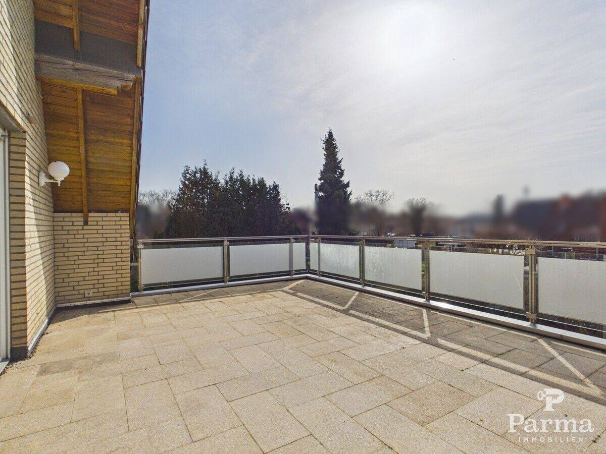 Gepflegte Eigentumswohnung mit Dachterrasse in Südausrichtung und Garage in Jülich-Koslar, 52428 Jülich