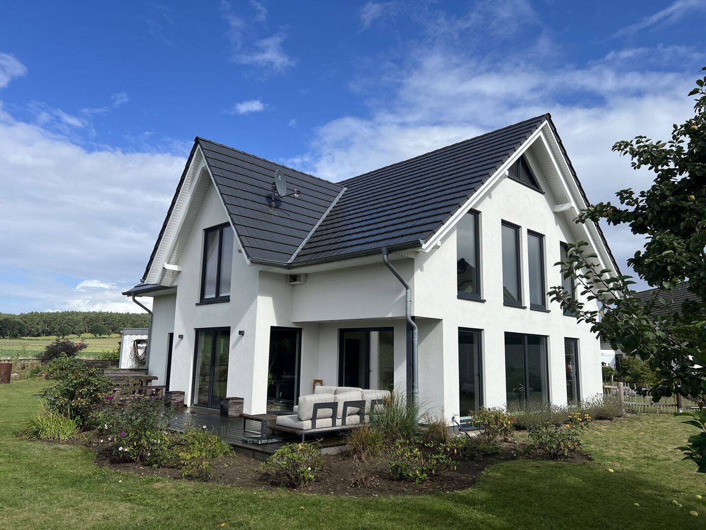Exklusives Wohnen mit Weitblick – neuwertiges Designhaus in Feldrandlage, 21388 Soderstorf