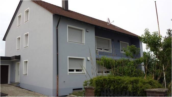 attraktive, sanierte 8-Zimmer-Wohnung mit Einbauküche und Terrasse in Hemau, 93155 Hemau