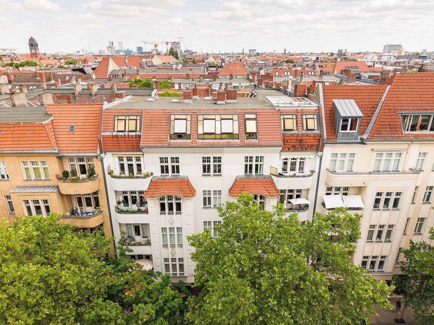 Elegante Altbauresidenz mit zwei Balkonen und hochwertigem Wohnambiente in der City-West, 10711 Berlin (Charlottenburg-Wilmersdorf Charlottenburg Grunewald Halensee Wilmersdorf)