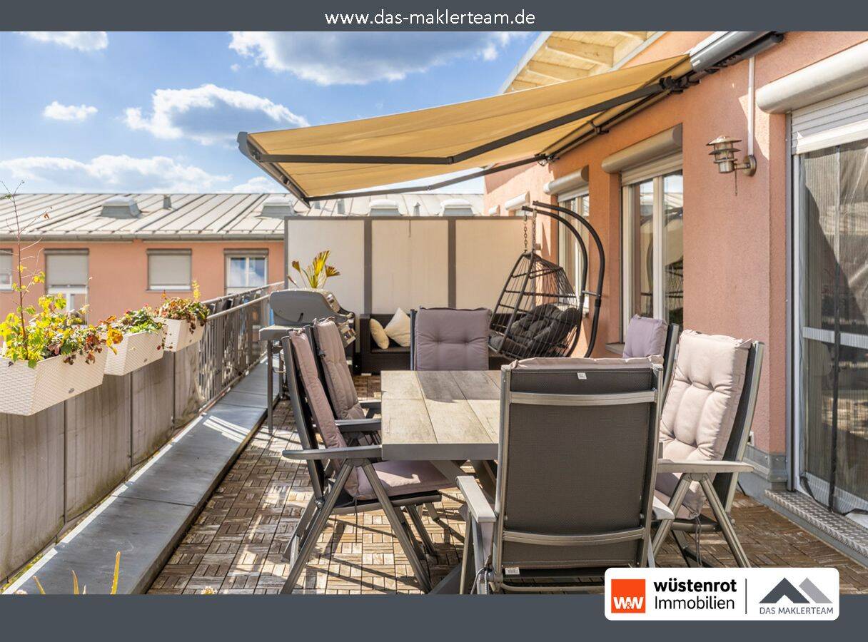 Sonne, Ruhe, Zuhause – Eine stilvolle Penthaus-Wohnung mit 50 m² Süd-Dachterrasse, 82256 Fürstenfeldbruck
