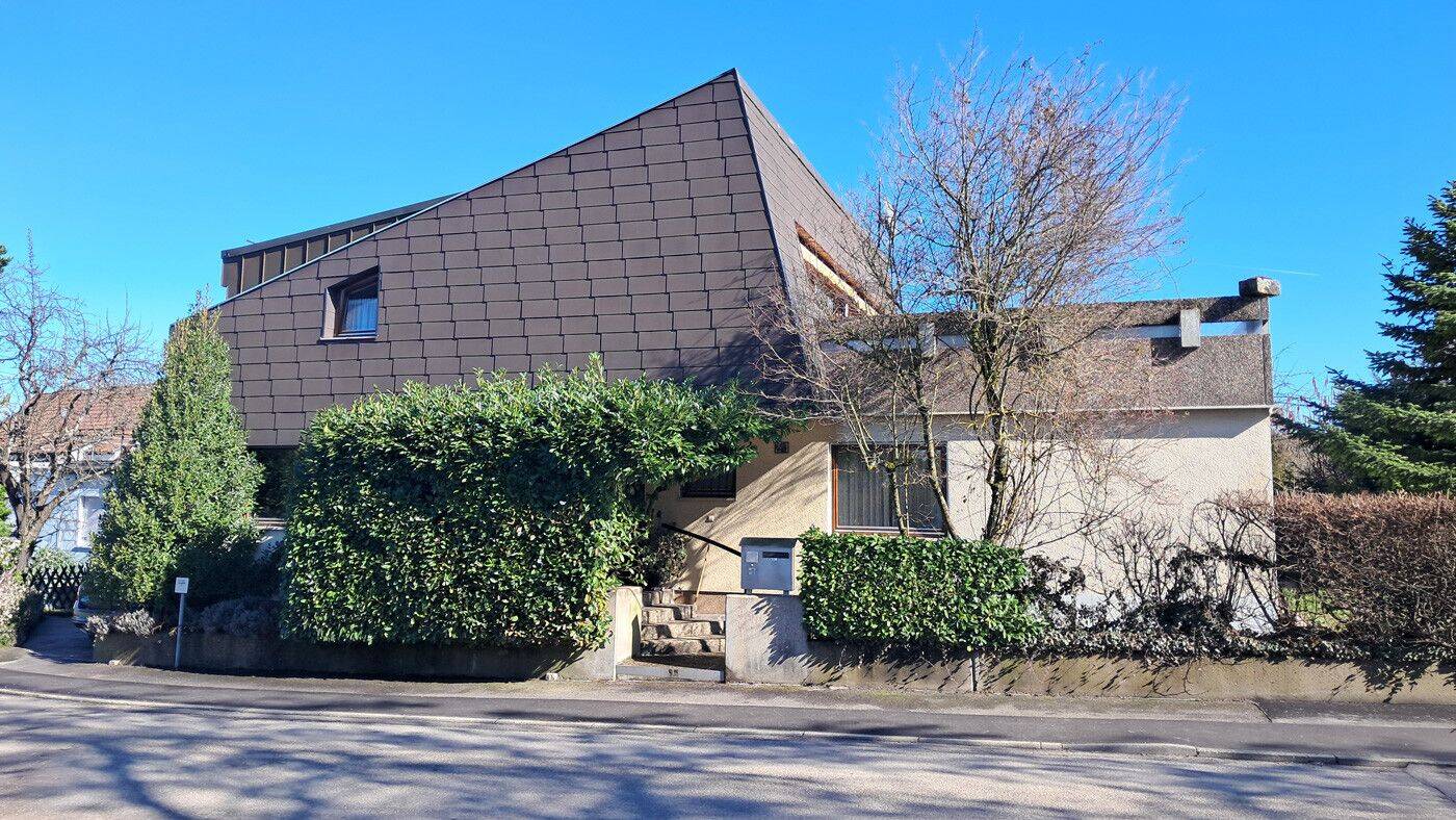 Frei: Schönes EFH mit 224 m² und 6,5 Zi.: Top für Familien und Pendler nach Stuttgart oder Karlsruhe, 75417 Mühlacker