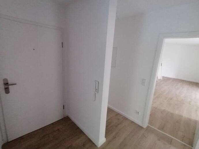 Attraktive 3-Zimmer-Wohnung mit Balkon und Tiefgaragenstellplatz in Aschaffenburg, 63743 Aschaffenburg (Gailbach Innenstadt Obernau Obernauer Kolonie Schweinheim)
