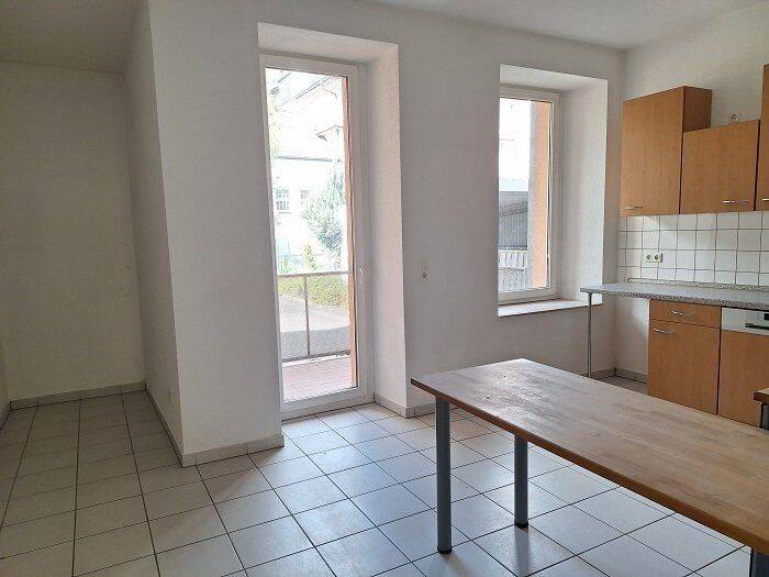 wunderbare Hochparterre mit Wohnküche inkl. EBK und Balkon, 9113 Chemnitz