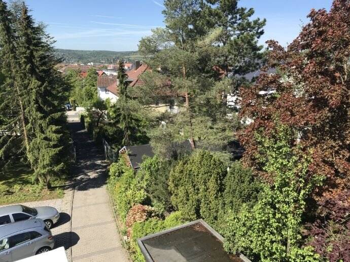 Dachgeschosswohnung in bester Lage mit tollem Blick, 97074 Würzburg (Frauenland Sanderau)