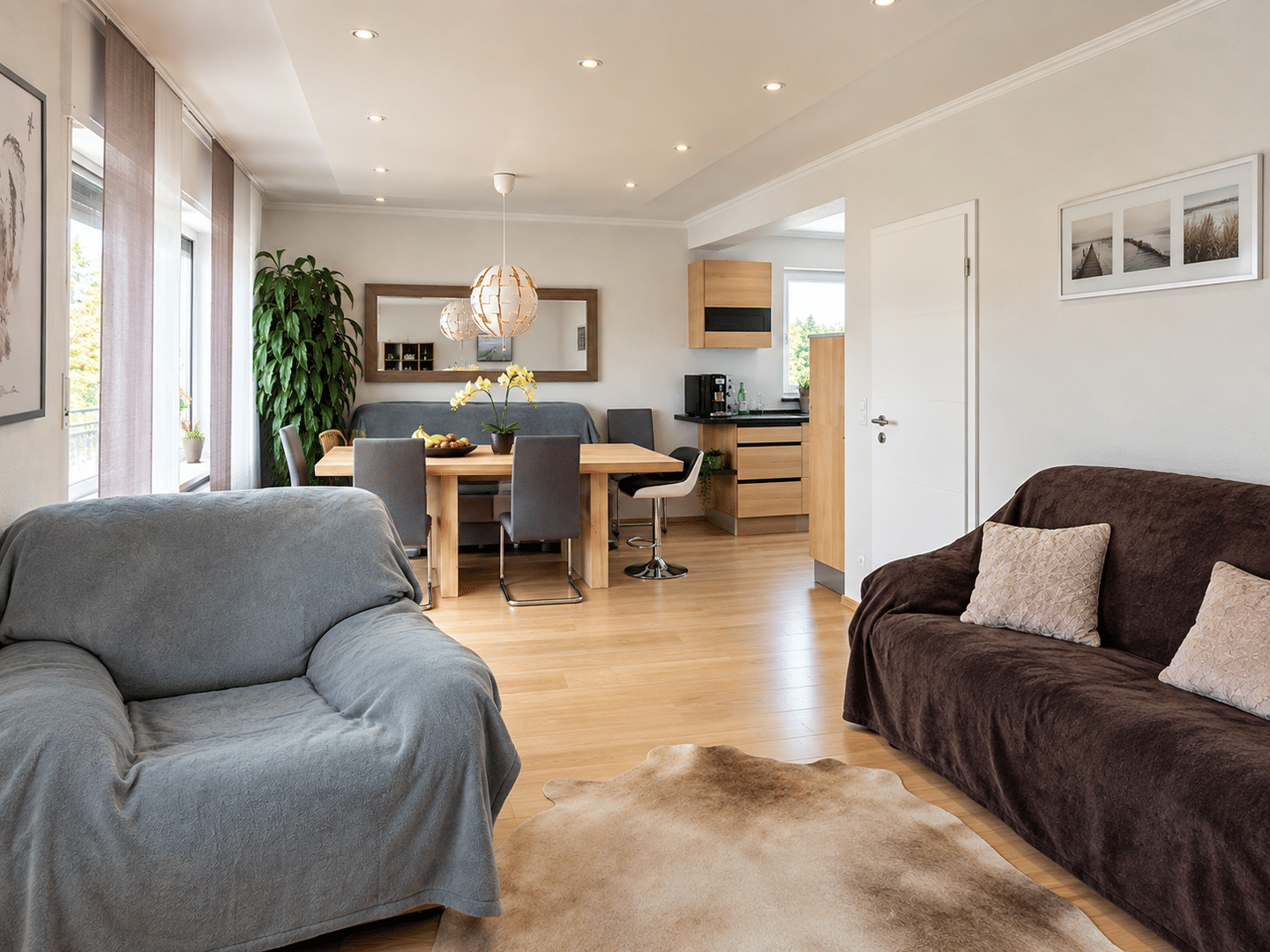 Moderne 3-Zimmer-Wohnung mit Balkon, Stellplatz und Einbauküche im Osten Bielefeld, 33699 Bielefeld (Gräfinghagen Hillegossen Lämershagen Ubbedissen)