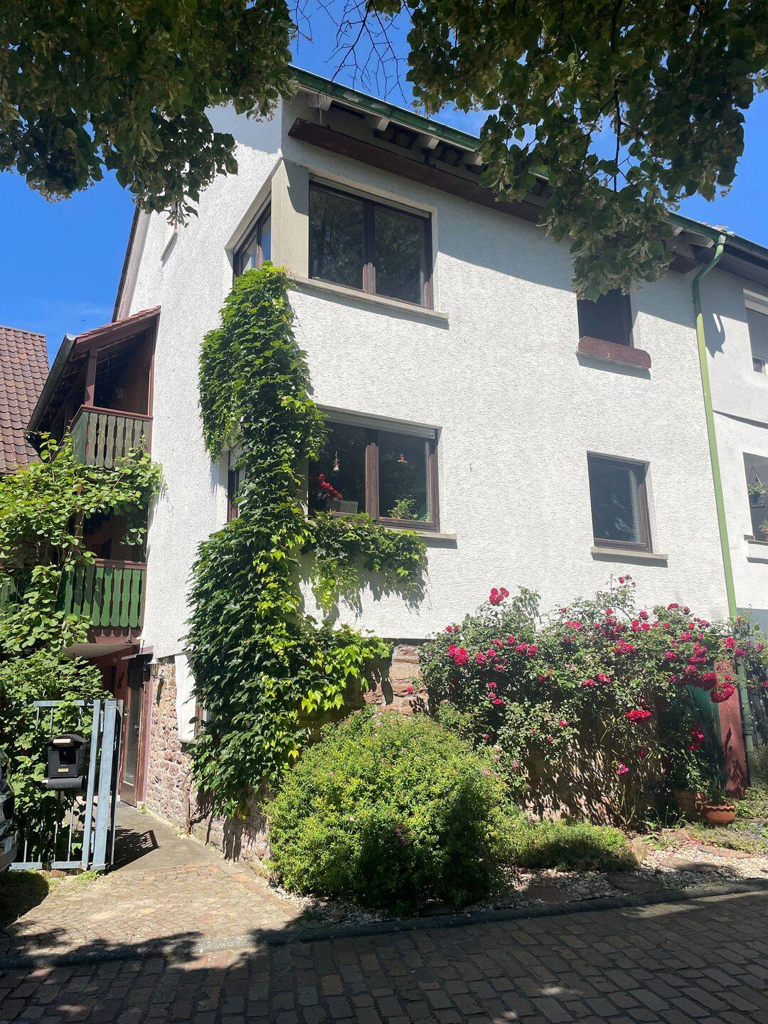 Einfamilienhaus mit Scheune, 75196 Remchingen