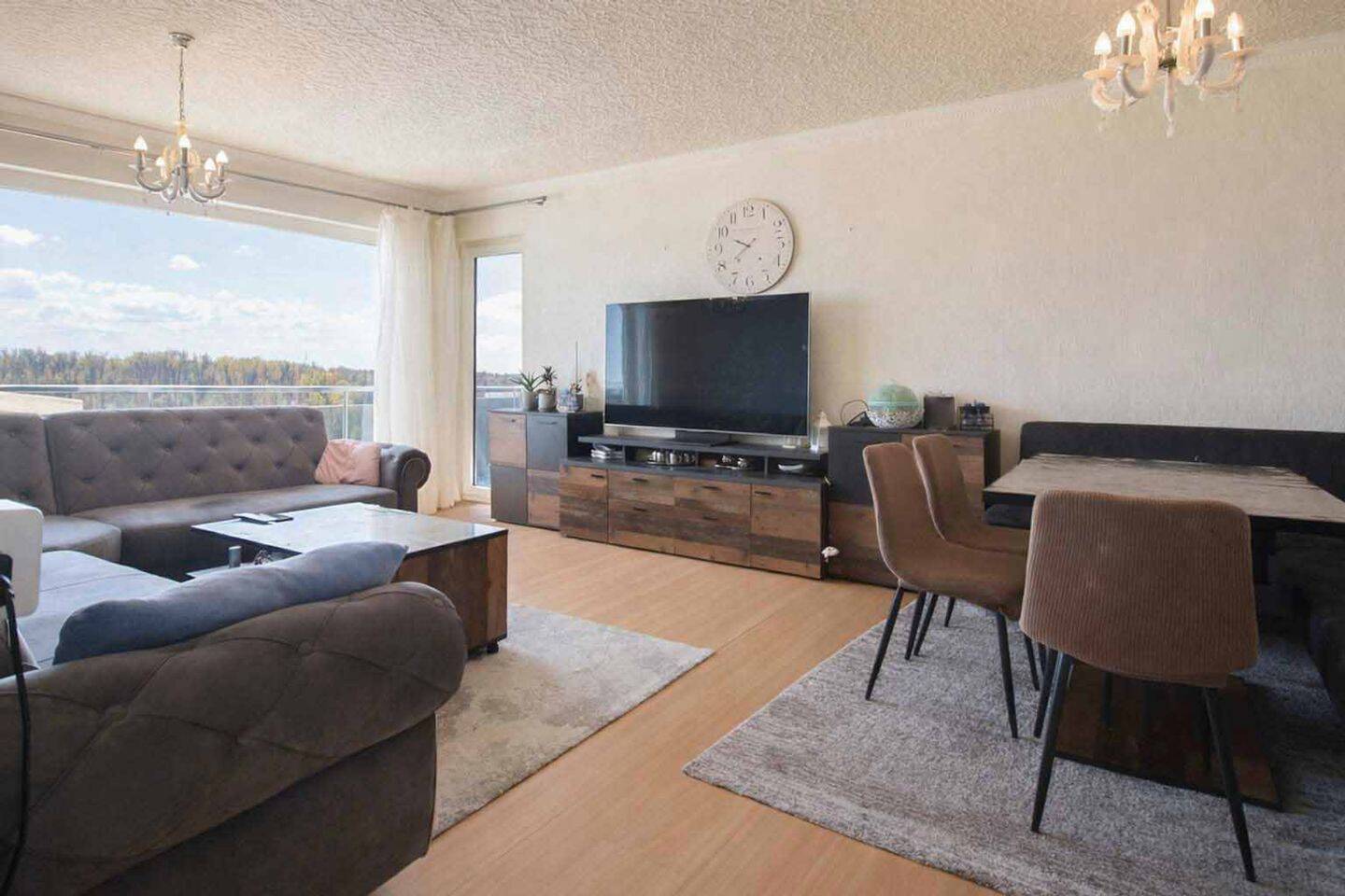 Viel Platz für Familienleben – 4-Zimmer-Wohnung mit großer Loggia, 63526 Erlensee