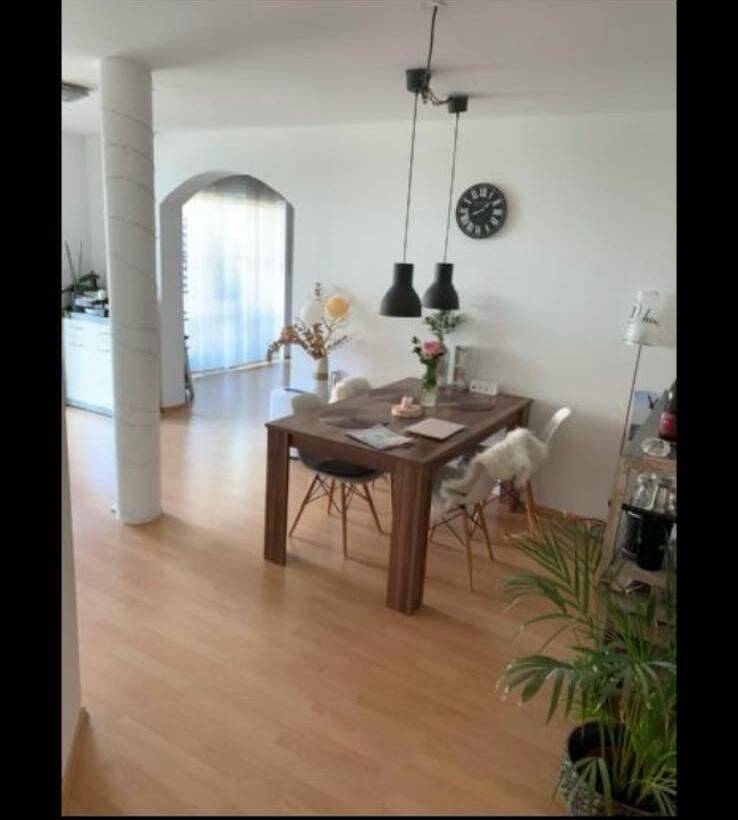 Großzügig geschnittene Zweizimmerwohnung mit Südterrasse 92 m², 85462 Eitting