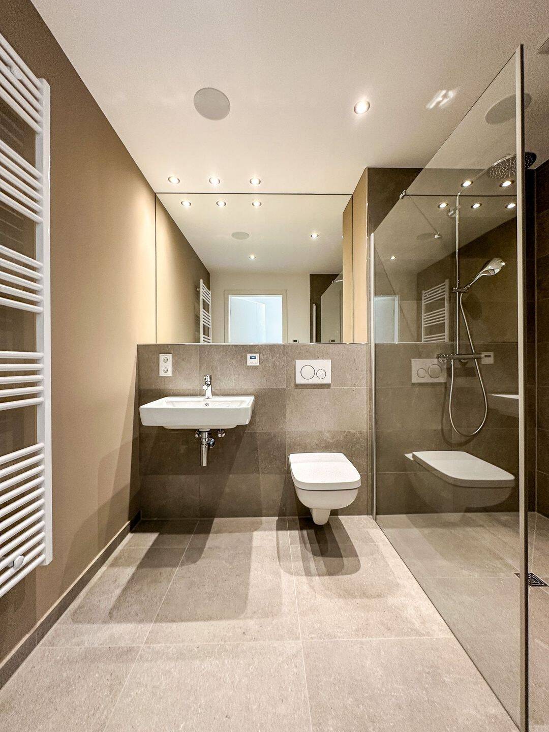 *** 2 Zimmer * Erstbezug * Privat Garten * Stellplatz * EBK * VERFÜGBAR * Markkleeberg ***, 4416 Markkleeberg
