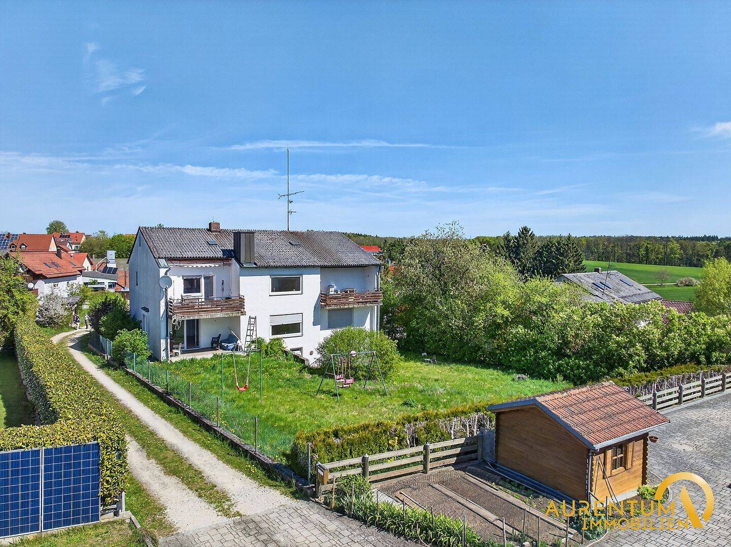 Großzügiges Einfamilienhaus mit großem Grundstück und weiterem Bebauungspotenzial, 93161 Sinzing