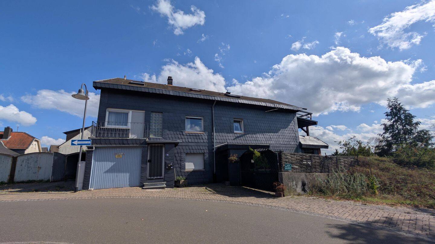 Bezahlbares Raumwunder: Mehrfamilienhaus-Projekt mit viel Fläche in bester Lage!, 55774 Baumholder