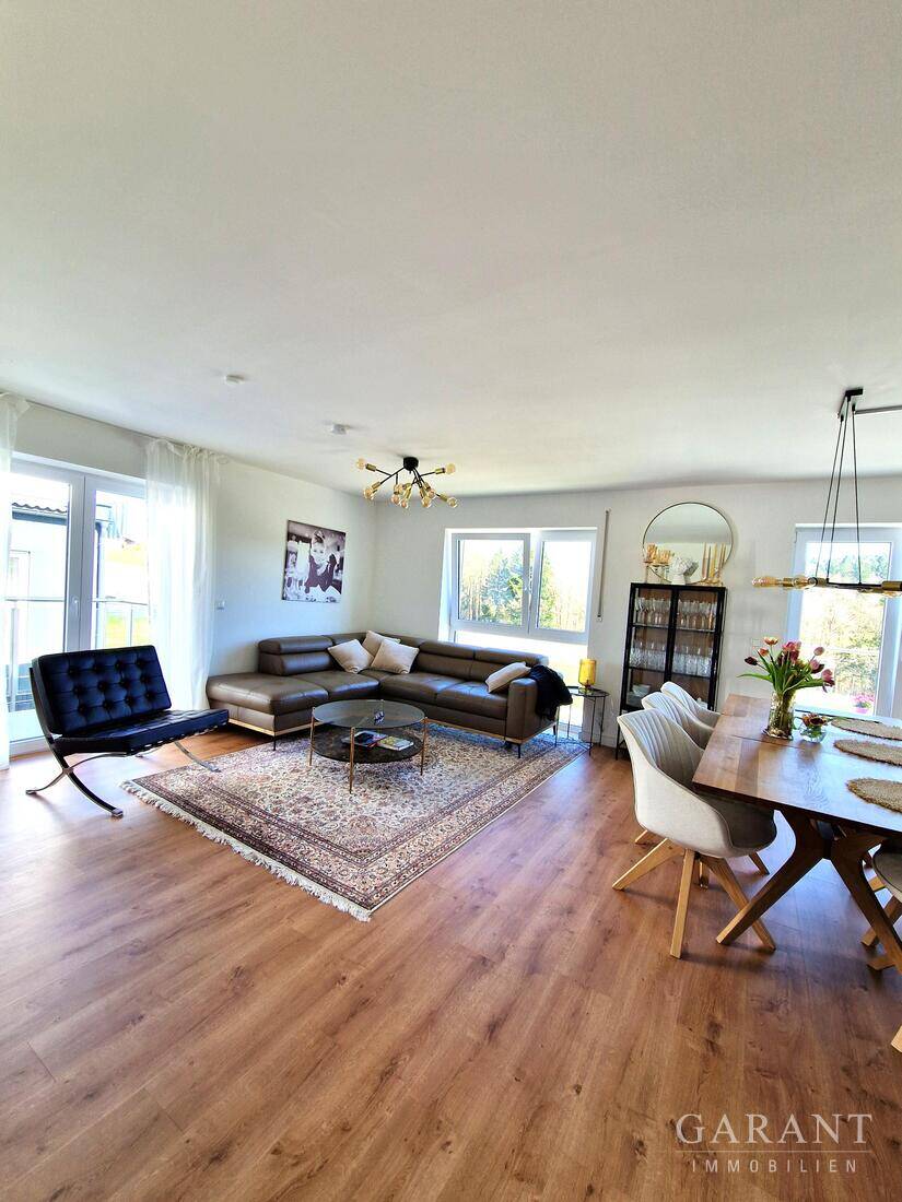 Luxuriöse Maisonette mit Vollausstattung & Naturblick – fünf Zimmer, 3 Balkone, 2 TG-Stellplätze, 94065 Waldkirchen