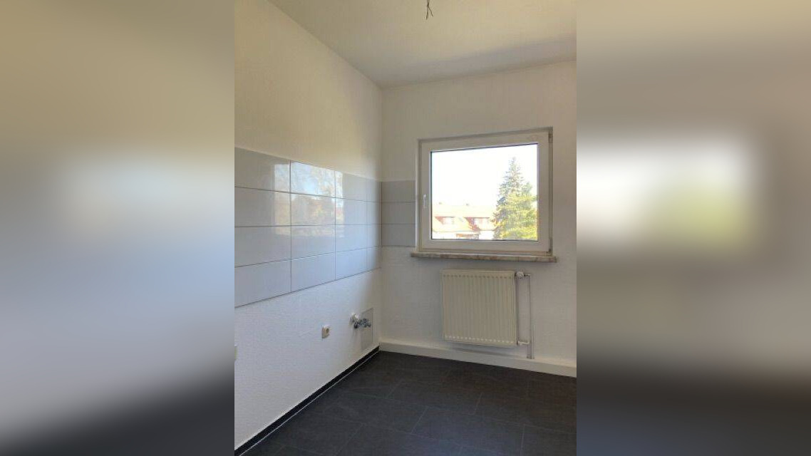 Dachgeschoßwohnung mit Einbauküche in Ziebigk, 6846 Dessau-Roßlau