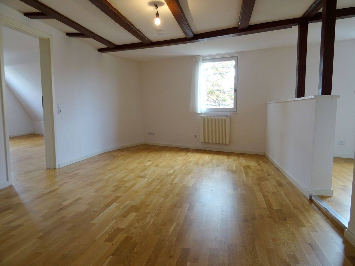2-Zimmer-Wohnung mit offener Küche und Parkett – Ortsmitte Stammheim, 70439 Stuttgart (Neuwirtshaus Stammheim Zuffenhausen)