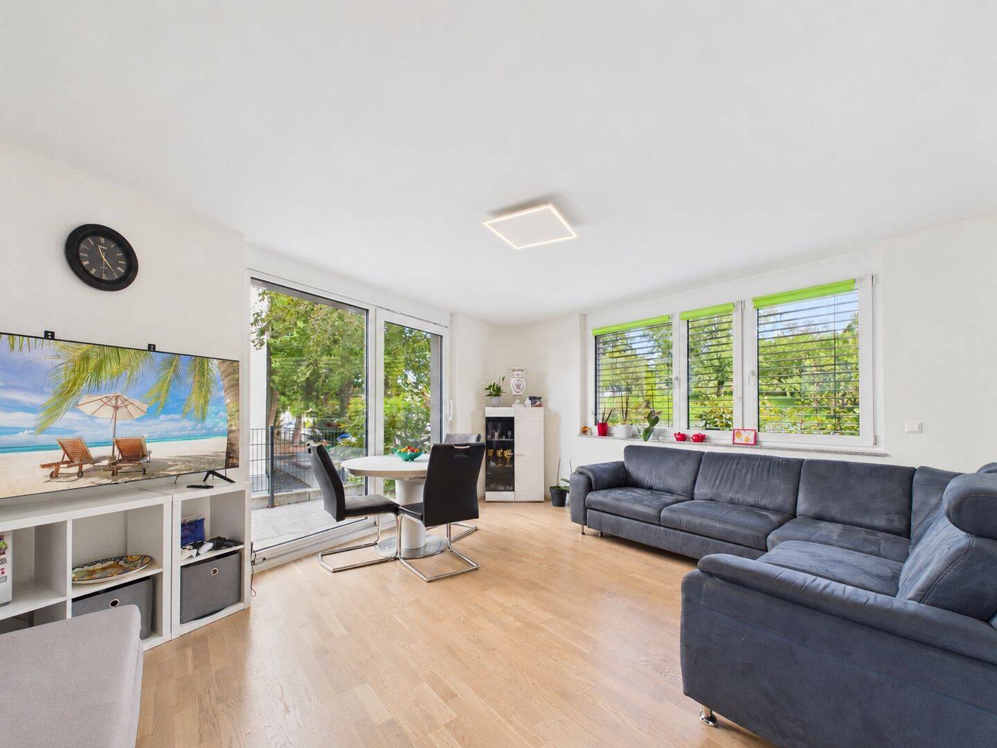 Moderne 3-Zimmer-Wohnung – BJ 2019, große Terrasse & Fußbodenheizung, 72555 Metzingen