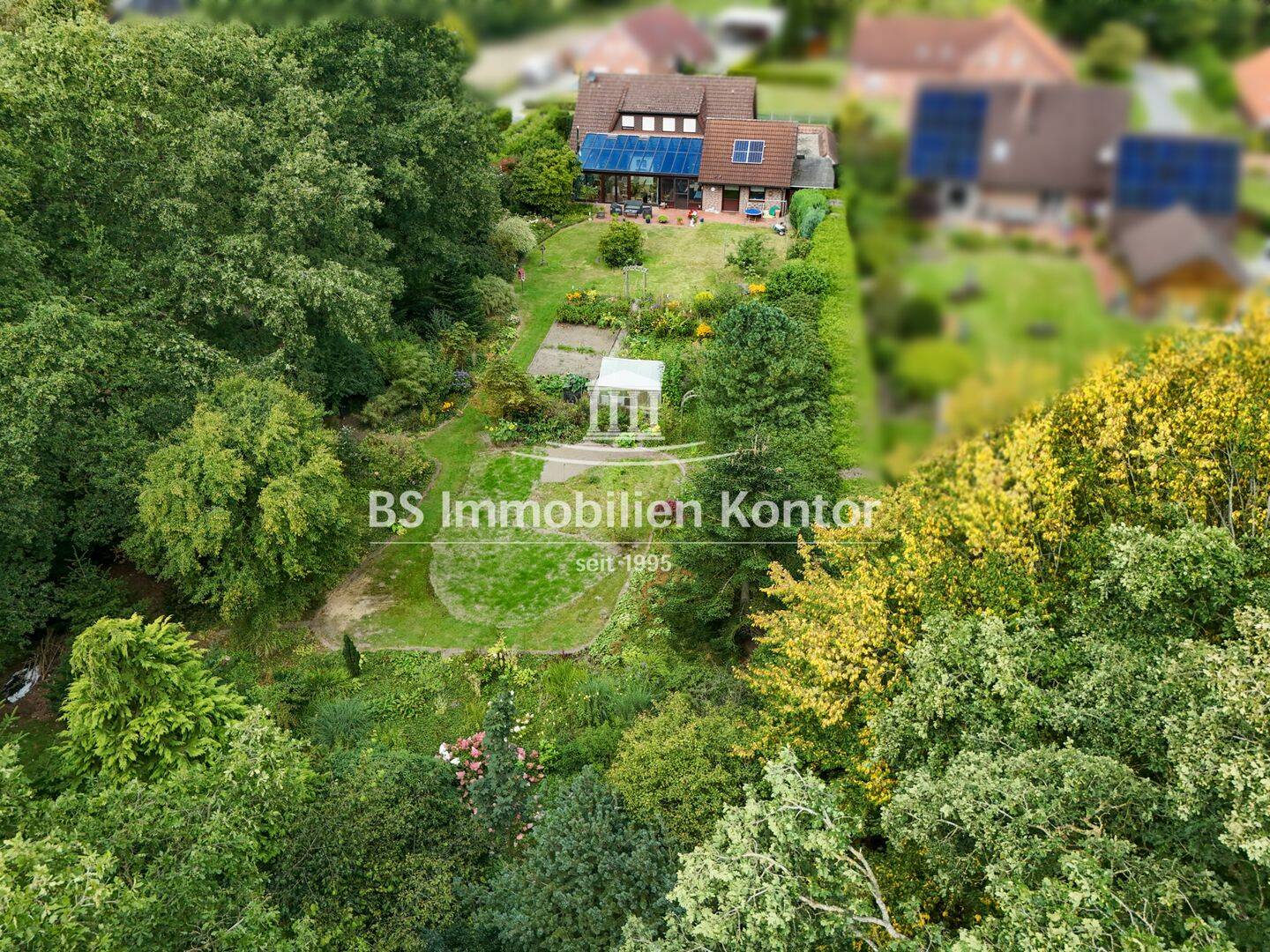 Naturparadies! Gr. Einfamilienhaus mit Garage, Wintergarten, Gartenanlage in ruhiger Wohnlage, 26835 Brinkum