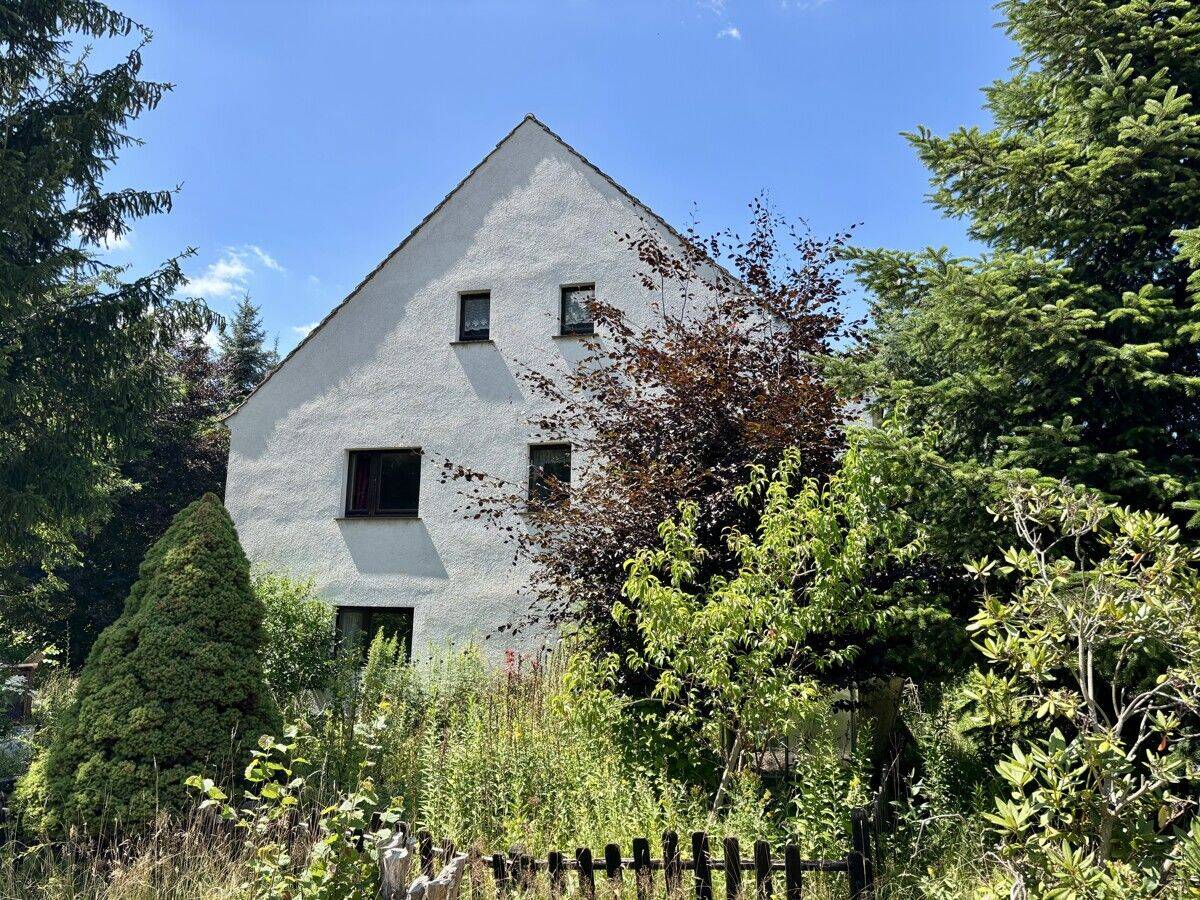 Alleinlage! Wohnhaus mit Nebengebäude, 2708 Löbau