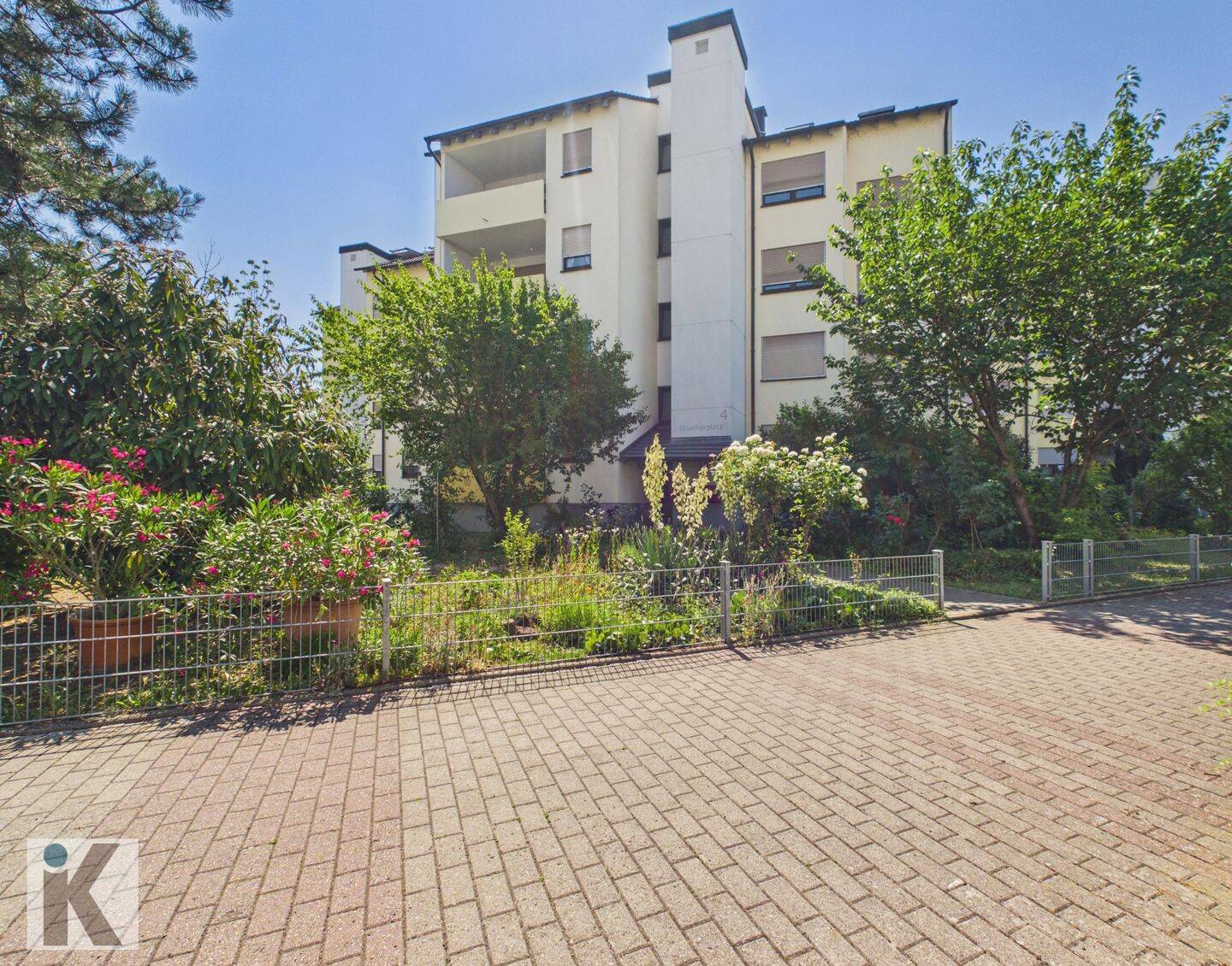 Gepflegt, gut geschnitten und mit Balkon – 2-Zimmer-Wohnung in Edigheim, 67069 Ludwigshafen am Rhein (Edigheim Oppau Pfingstweide)
