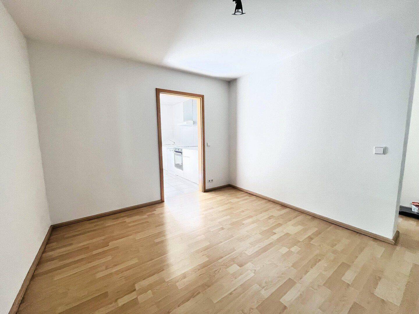 Attraktive 3-Zimmer-Wohnung mit Balkon – ideal für Paare oder als 2er-WG, 76149 Karlsruhe (Neureut Nordstadt)