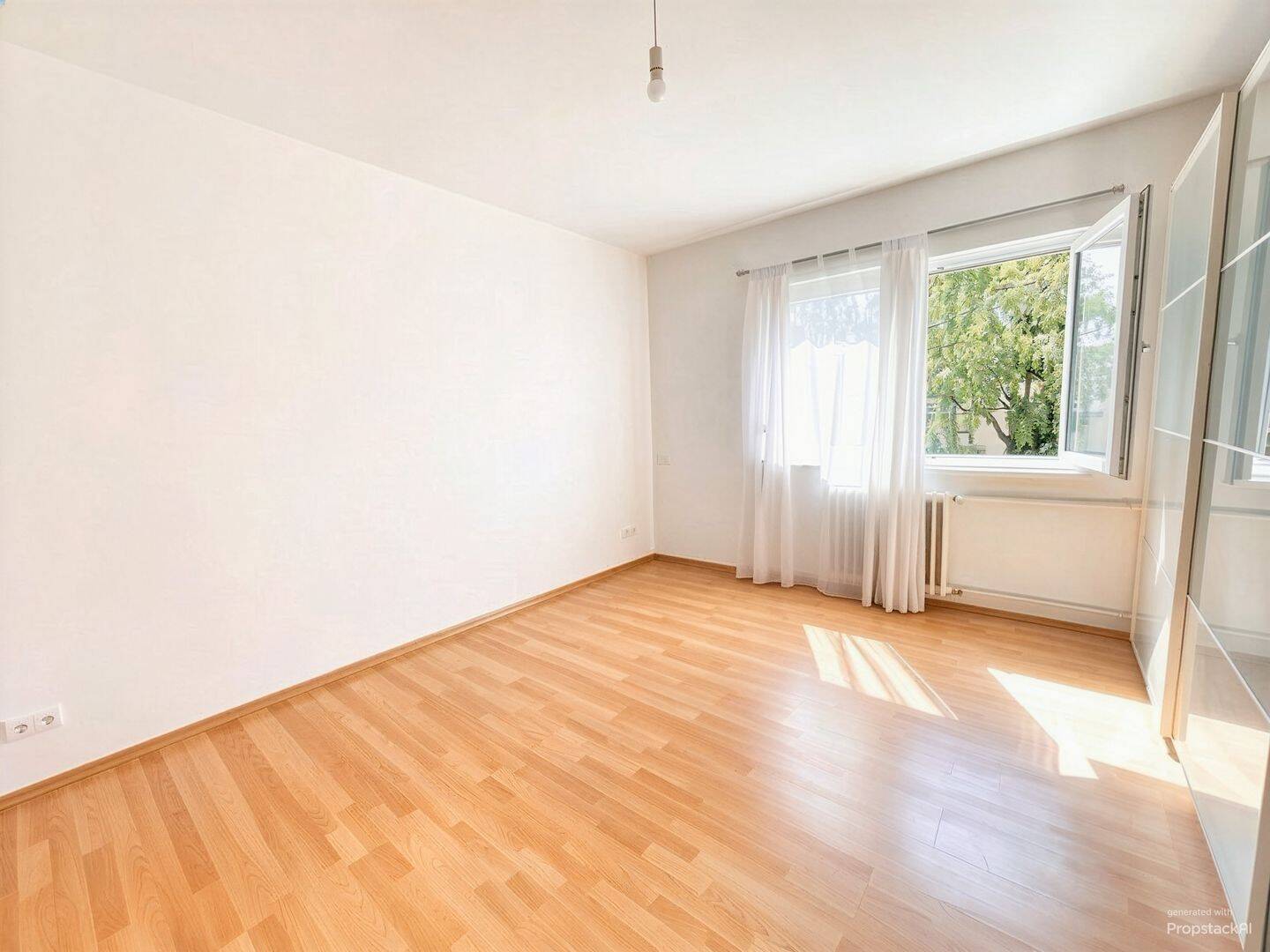 2-Zimmer Wohnung mit Balkon in ruhiger Lage, 13407 Berlin (Reinickendorf)