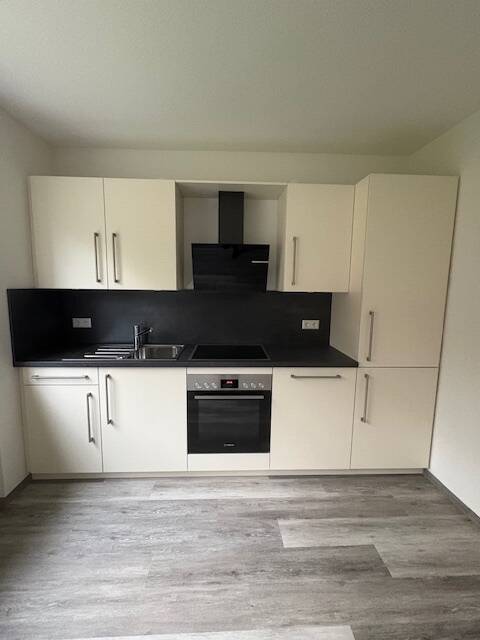 Reserviert – Neu Gerneralsanierte 4-Zimmerwohnung im OG in Rheinweiler, 79415 Bad Bellingen