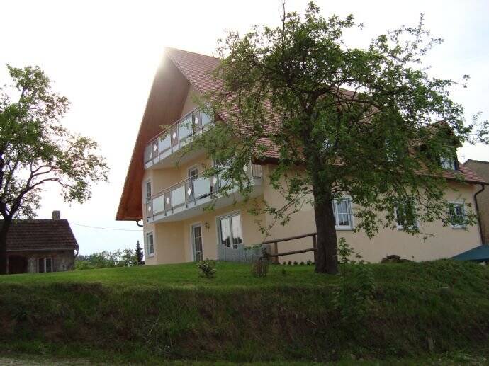 Gemütliche Vierzimmerwohnung in ruhiger Lage in Kettersbach an Nichtraucher zu Vermieten, 91575 Windsbach