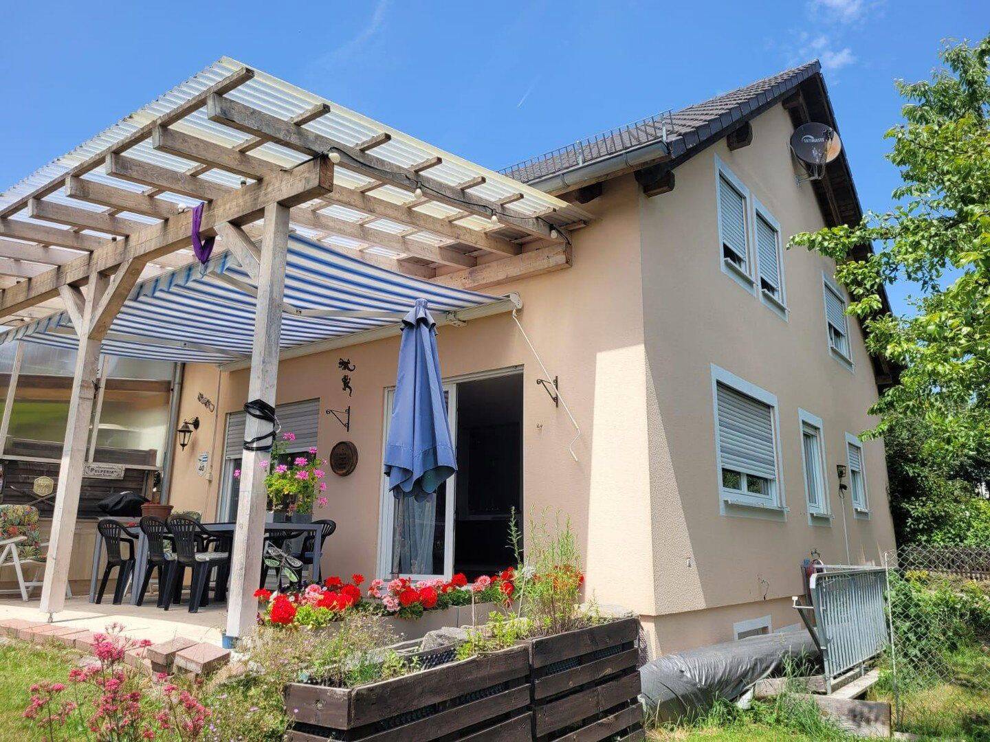 Doppelhaushälfte mit schöner Aussicht in ruhiger Lage in Calw-Altburg, 75365 Calw