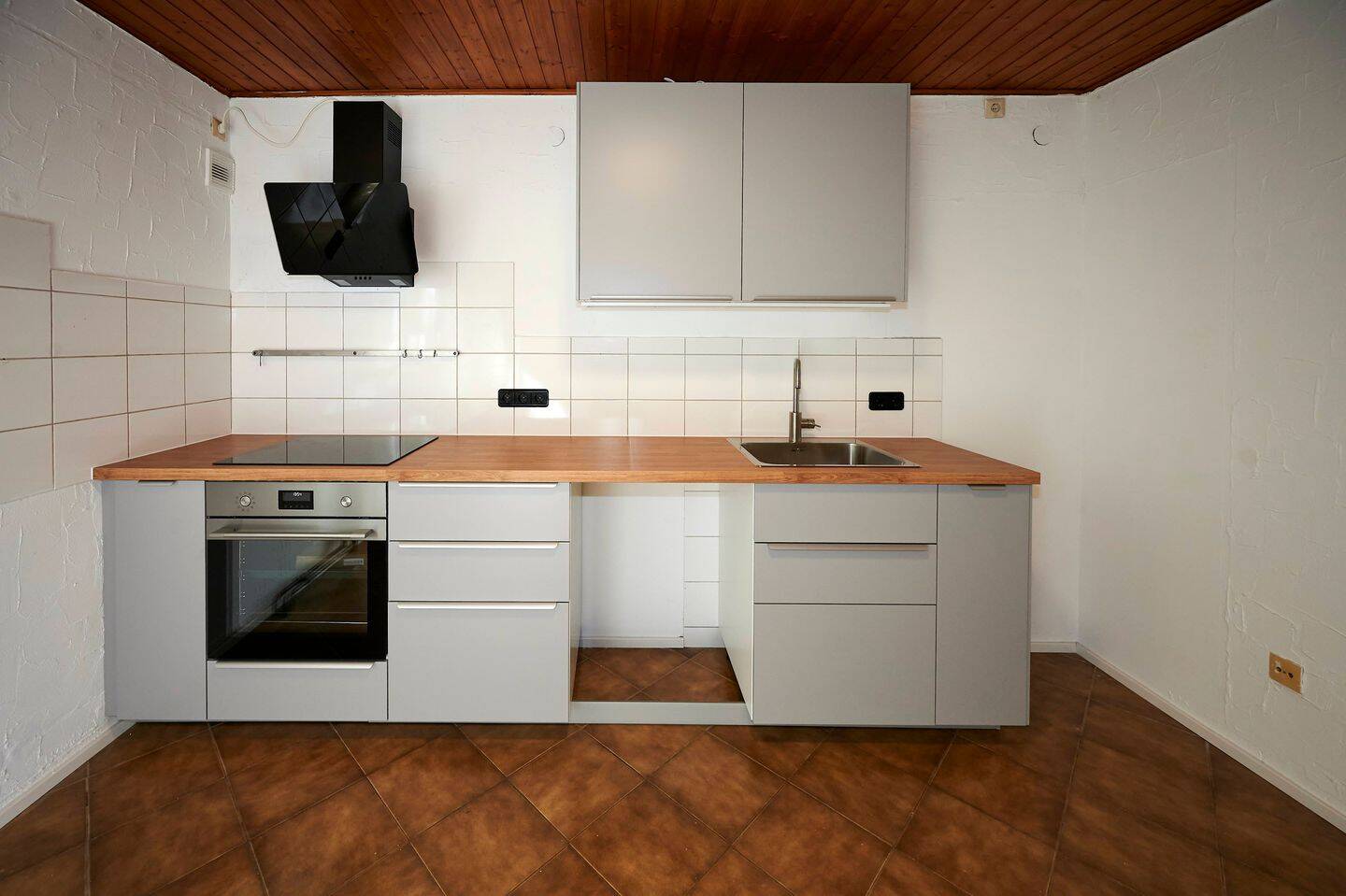 80 m² Wohnung auf Pferdehof zu vermieten (bei Bedarf: Offenpferdestellpatz vorhanden), 97234 Reichenberg