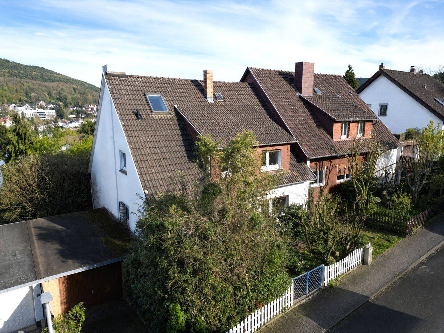 Bad Orb Bestlage am Kurpark: Großes Haus (DHH) mit Talblick – Sanierungschance, 63619 Bad Orb
