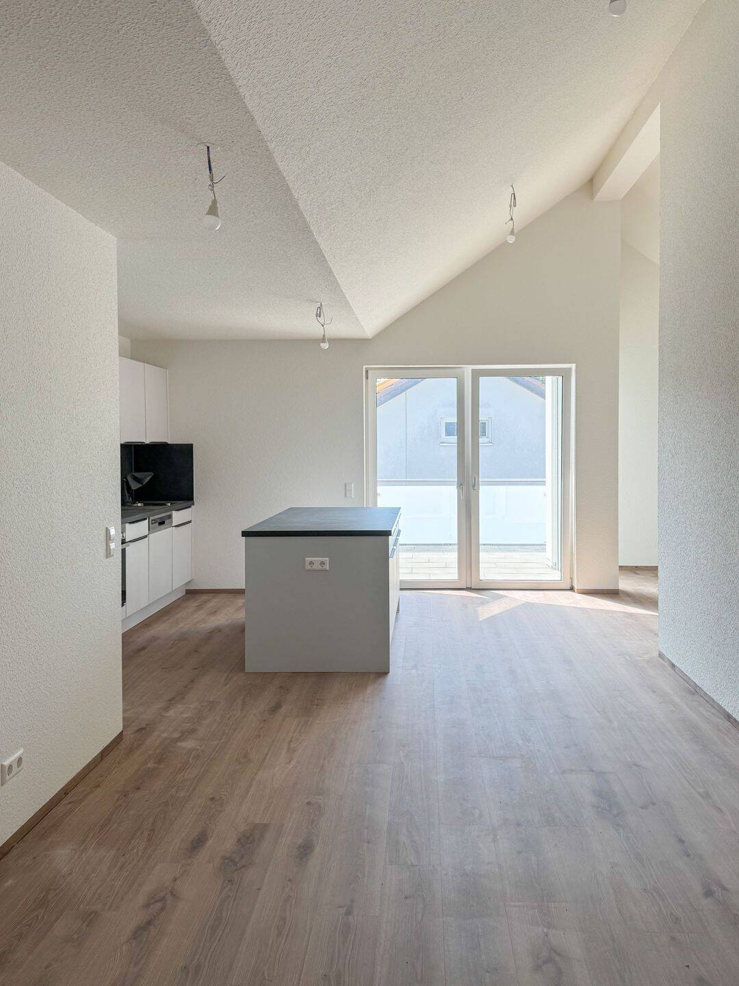 4-Zimmer-Neubauwohnung mit Loggia, Balkon & Klima – Erstbezug – Schopenhauerstr. Müllheim – Whg Nr. 7, 79379 Müllheim