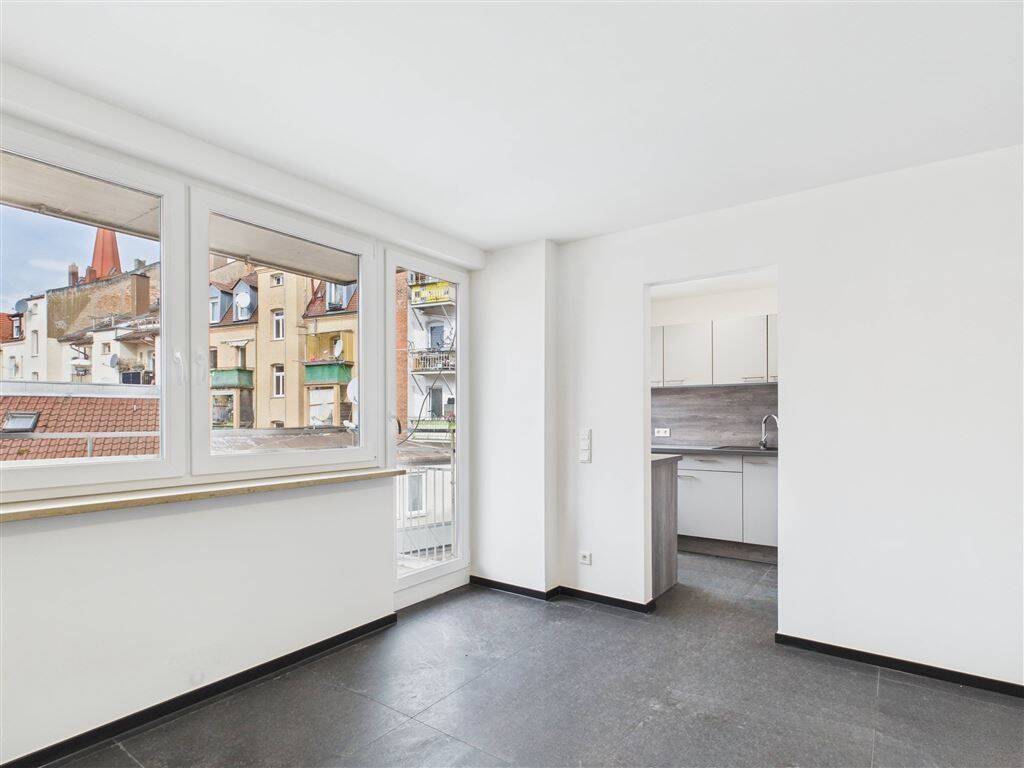 Neue 2-Zi.-Komfort-Wohnung m. gr. BLK, Energieeffiz.-Kl. A, exklusive Ausstattung, Klimaanlage, Fußbodenheizung, EBK, 1.OG/Lift, Innenstadtnähe, 90461 Nürnberg