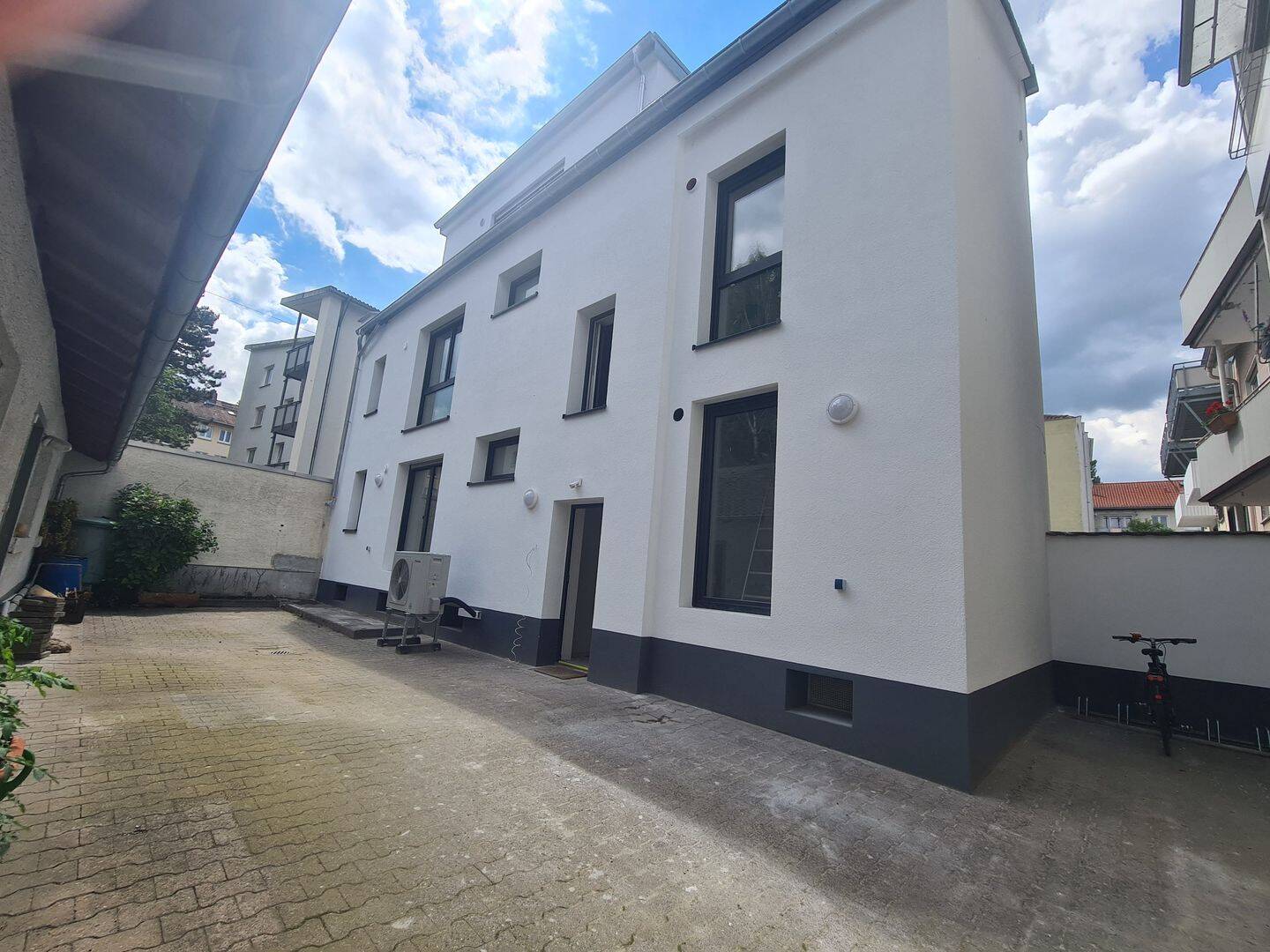 Stilvolle 3-Zimmer-Maisonette mit Dachterrasse nach umfassender Sanierung, 64287 Darmstadt (Darmstadt)