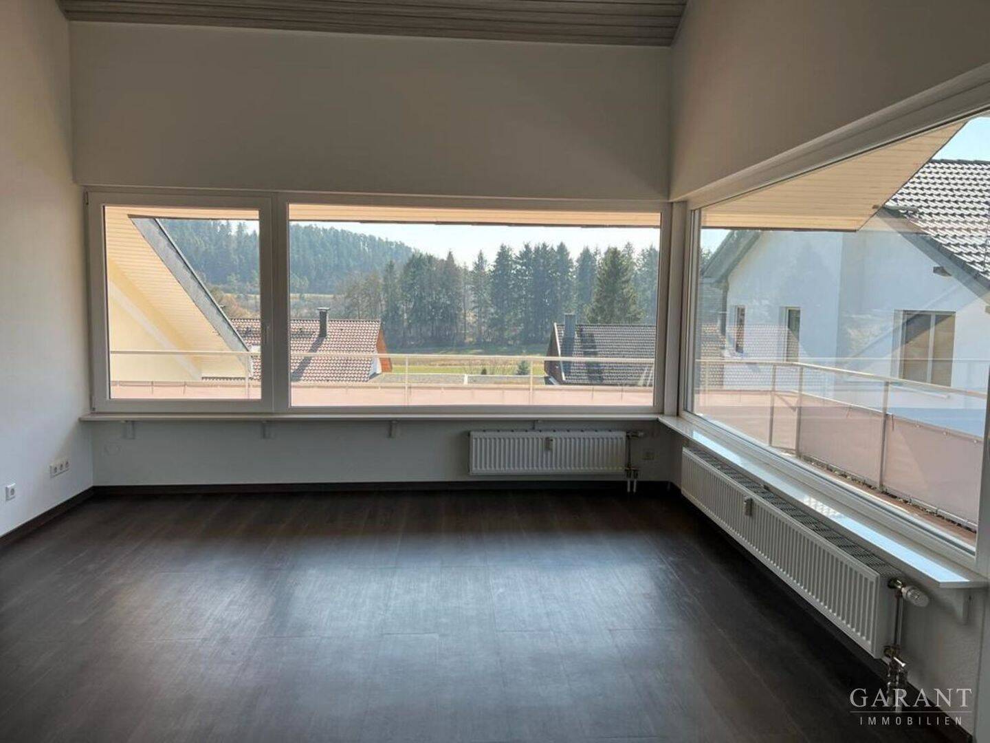 Großzügig wohnen mit Balkon: Attraktive Dachgeschoss-Wohnung in Horb-Altheim, 72160 Horb am Neckar