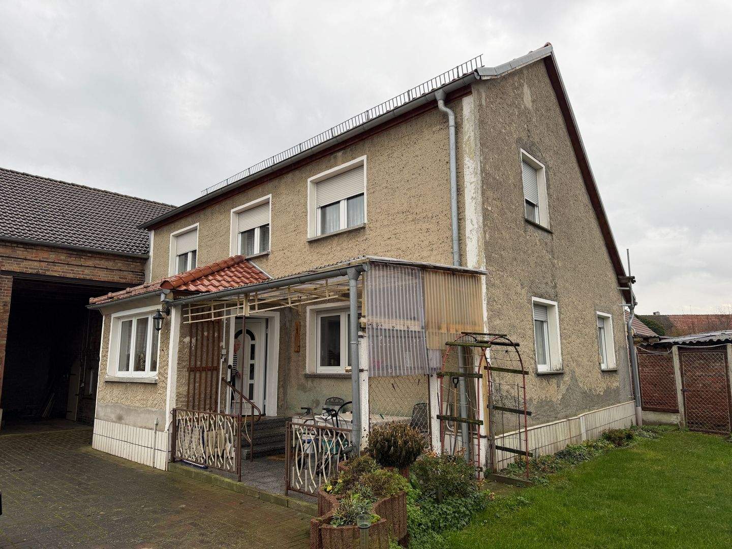 Gepflegtes Einfamilienhaus mit Garage und Garten in Rosian, 39279 Möckern