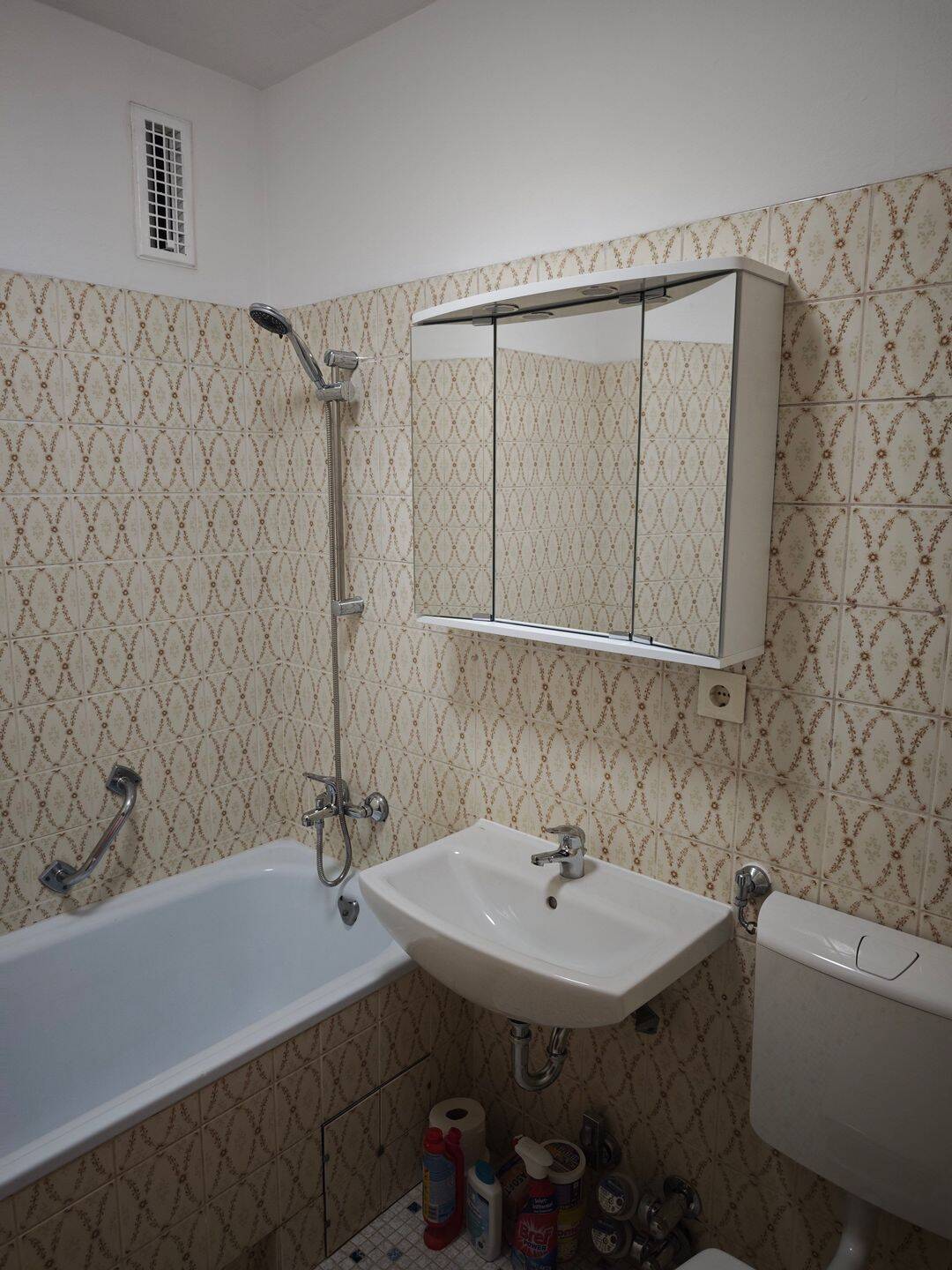 Einzimmerwohnung mit Domblick 32qm, 93059 Regensburg