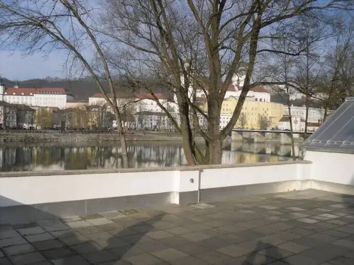 Helle 5-Zimmer-Wohnung mit großer Sonnen Terrasse, 94032 Passau (Altstadt Haidenhof-Nord Haidenhof-Süd Innstadt)