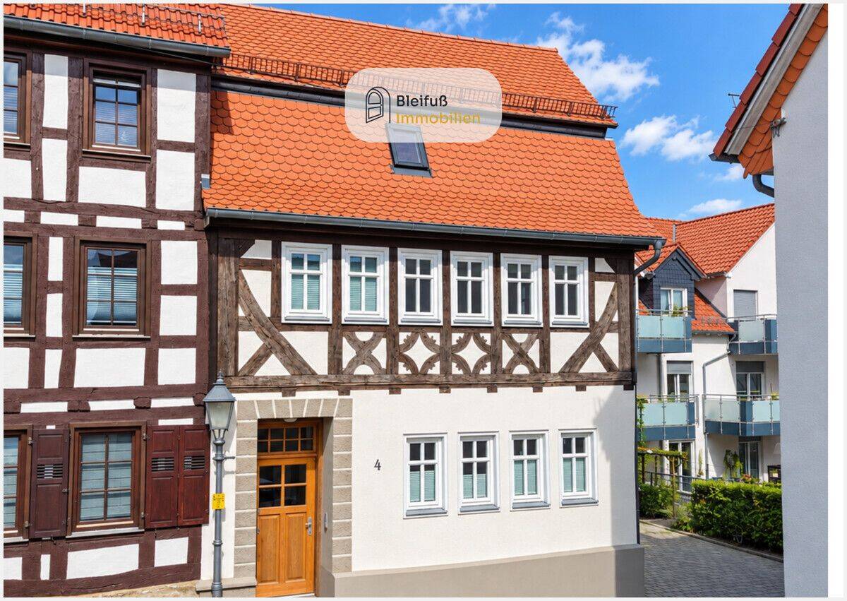 Historischer Charme trifft modernen Wohnkomfort – kernsaniertes Fachwerkhaus im Herzen von Grünberg, 35305 Grünberg
