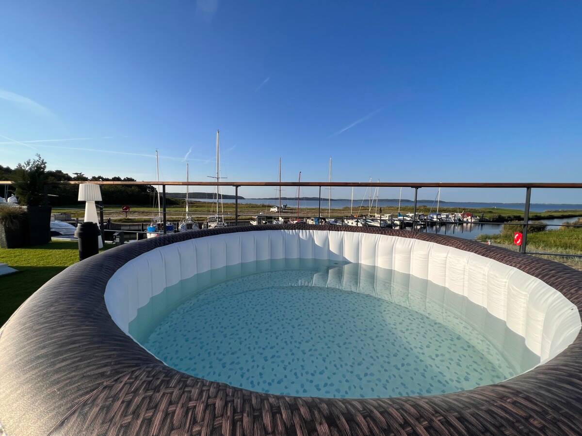 LUXUS Hausboot – 3 Etagen – 100m² Wohnen + 120 m² SONNENTERRASSE – Kamin, Kino, komplett individuell, 13088 Berlin (Pankow)