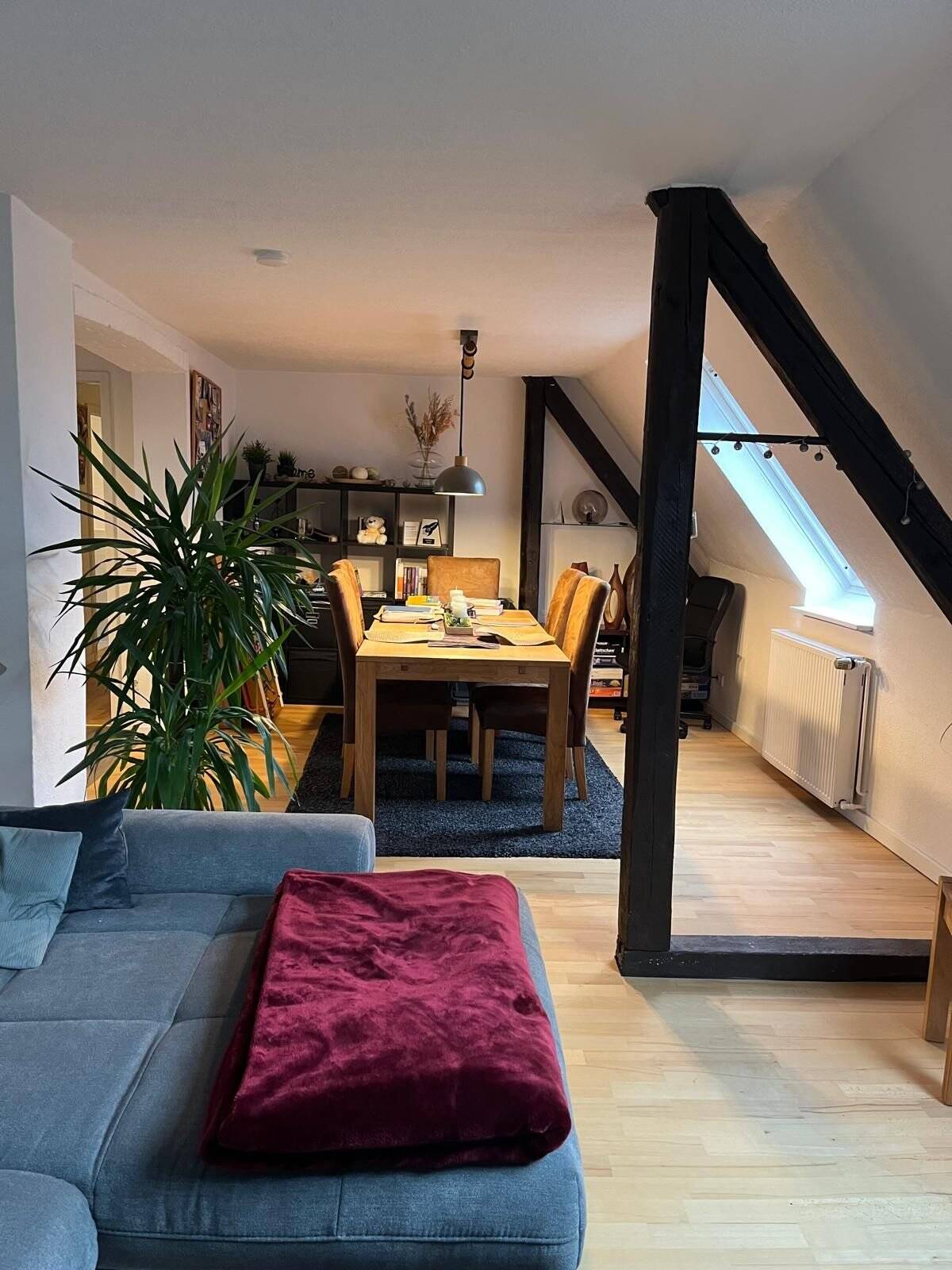 2-Zimmer-Wohnung, Küche und Bad . in der 3. Etage, Bj. 1991, 49080 Osnabrück (Kalkhügel Wüste)