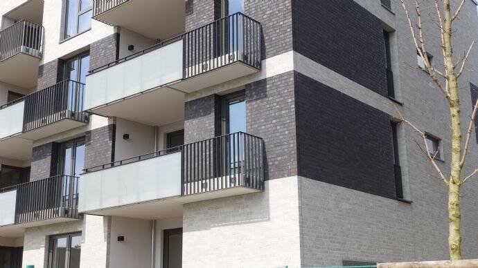 Schöne, helle 3-Zimmer-Wohnung mit Süd-Loggia in Groß Borstel/Eppendorf, 22529 Hamburg (Hamburg-Nord)