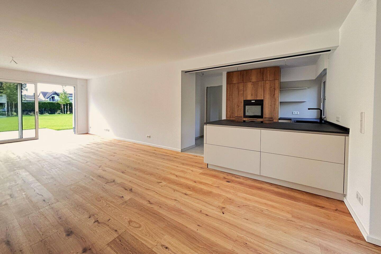 Erstbezug nach Neubau: Moderne 4-Zimmer-Wohnung mit Einbauküche, Garten, Garage & Erdwärmepumpe, 40668 Meerbusch