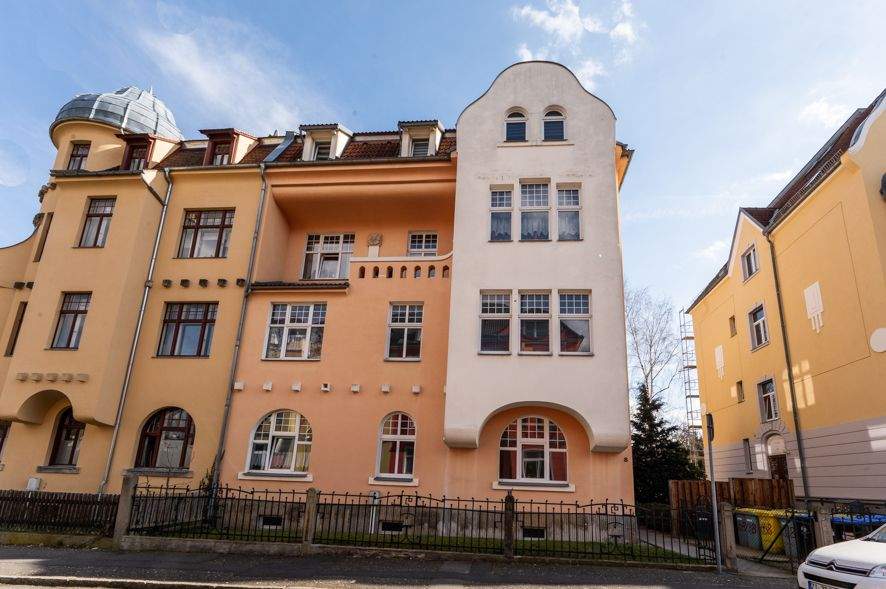 4- Raum Wohnung Dachgeschoss – Maisonette, 2763 Zittau