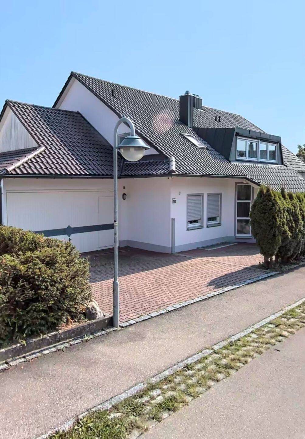 Schöne lichtdurchflutete Kellerwohnung mit großem Wohnbereich., 89129 Langenau