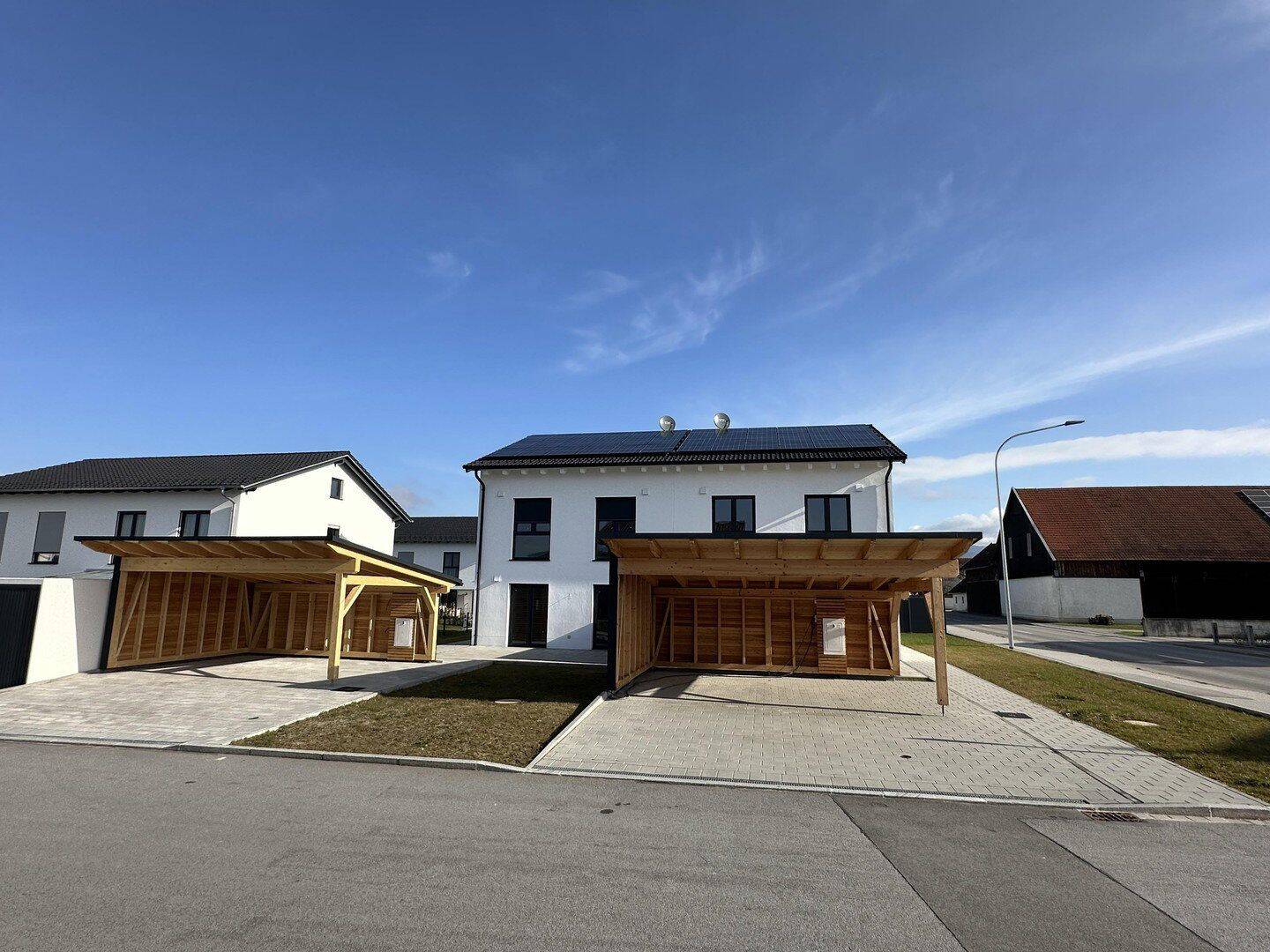 Provisionsfrei & Top KfW-Förderung! Bezugsfertiger KfW-40-Neubau mit PV-Anlage & Speicher in DEG, 94469 Deggendorf