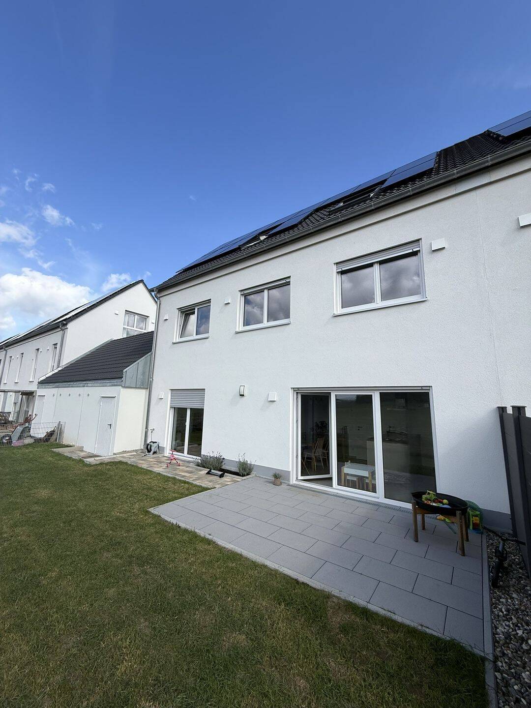 Moderne Doppelhaushälfte zur Miete mit 6 Zimmern in Erlangen-Steudach, 91056 Erlangen