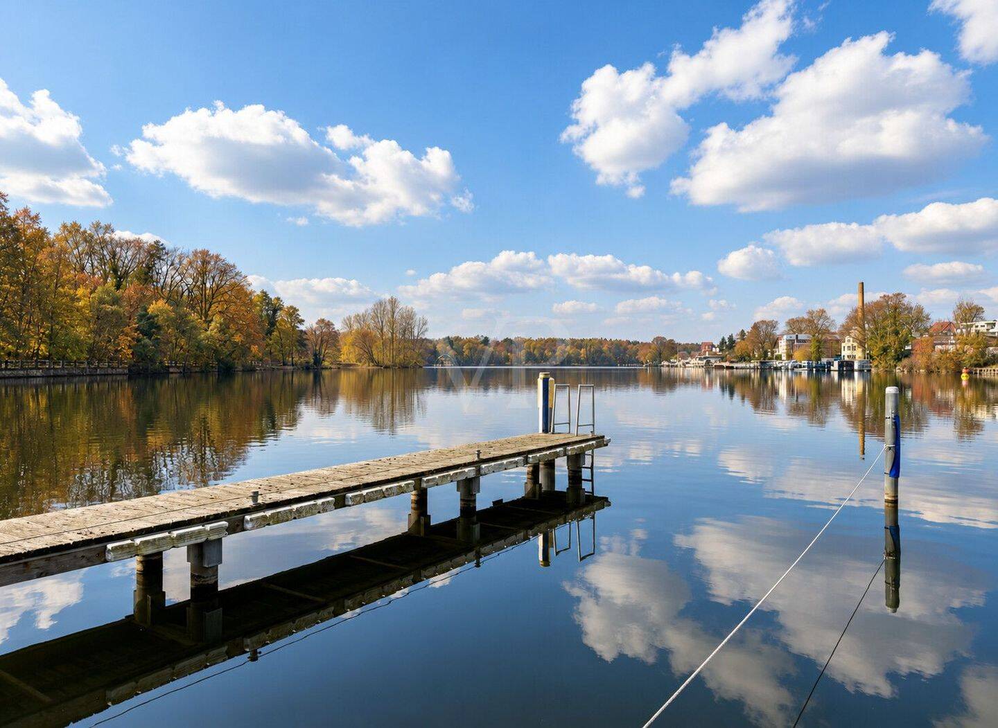 Exklusives Wohnen am Wasser – Luxuswohnung mit unverbaubarem Blick auf Müggelsee und Müggelberge, 12587 Berlin (Treptow-Köpenick Friedrichshagen Kleingartenanlage Erpetal Kleingartenanlage Wiesengrund)